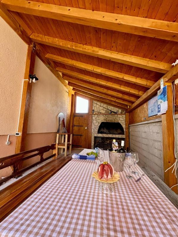 House Tina - image 11