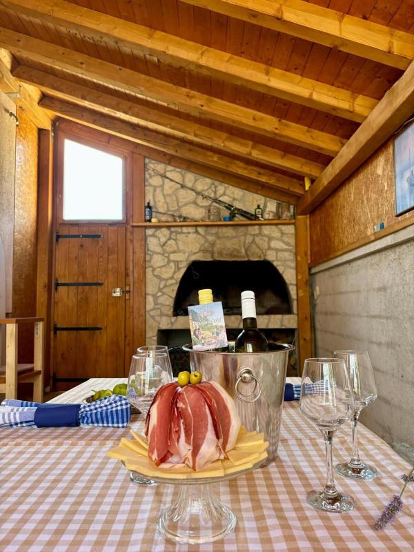 House Tina - image 6