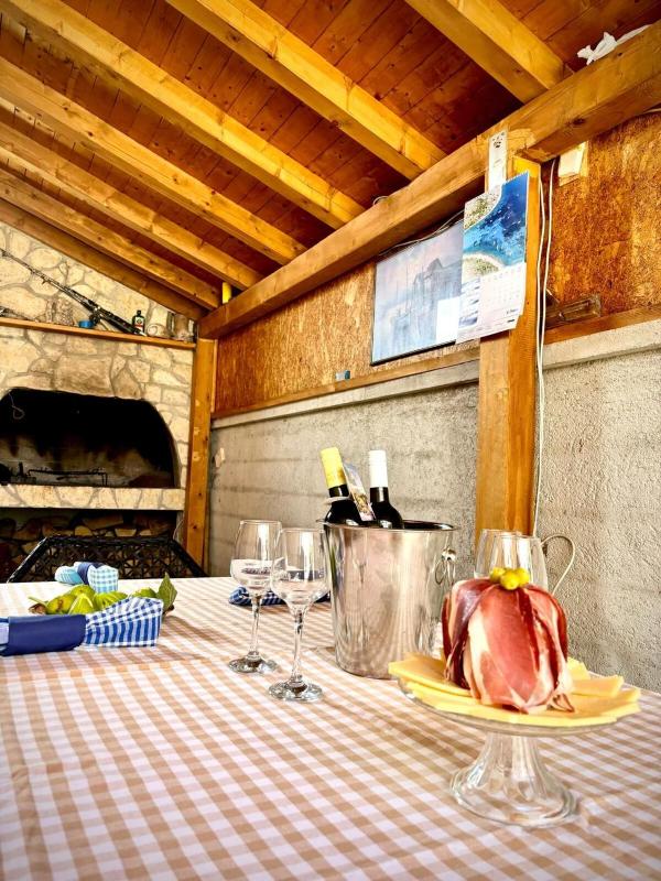 House Tina - image 3