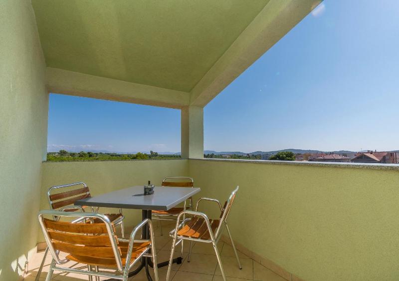 Apartments Antique Ivo - image 2