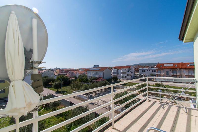 Apartments Antique Ivo - image 19