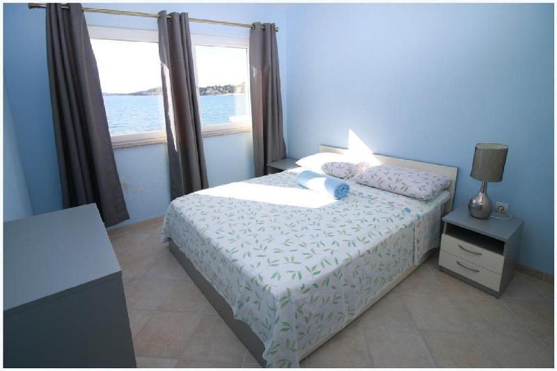 Apartments Villa J i M by the sea - image 12