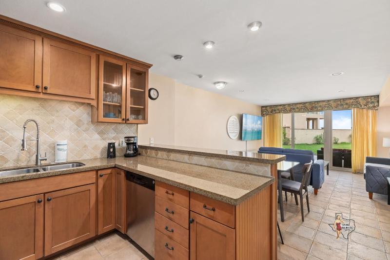 Bahia Mar Solare Beachfront Resort Condos with Two Pools - image 9