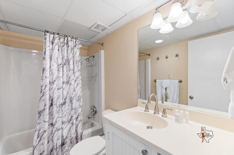 Bahia Mar Solare Beachfront Resort Condos with Two Pools - image 13
