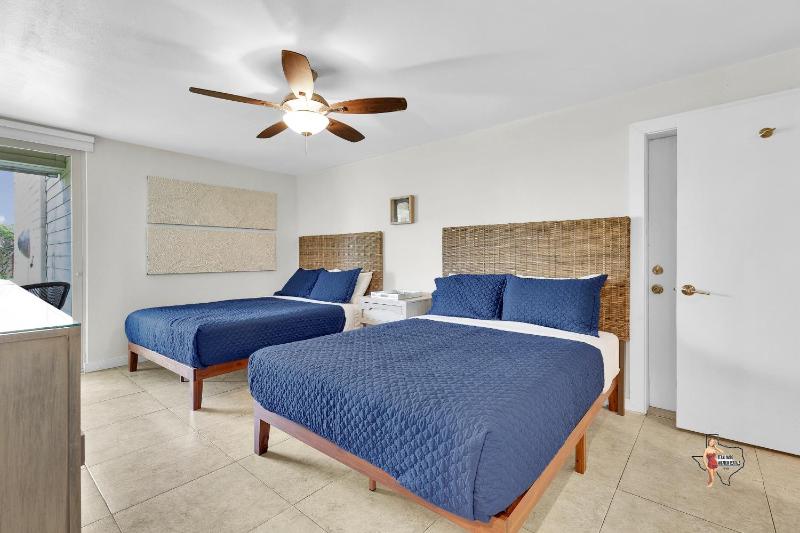 Bahia Mar Solare Beachfront Resort Condos with Two Pools - image 39