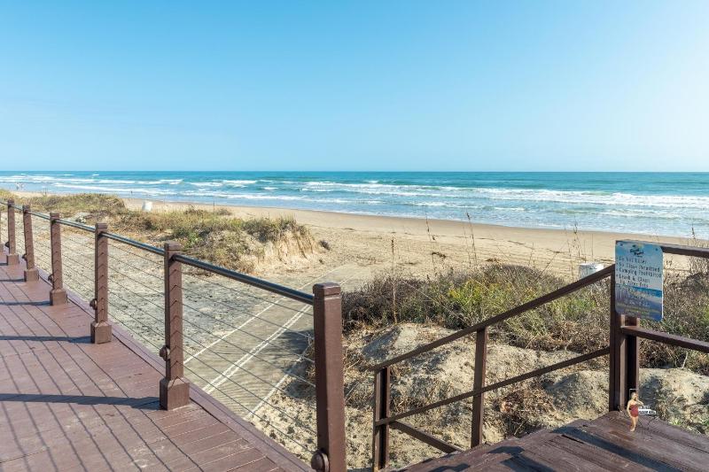 Bahia Mar Solare Beachfront Resort Condos with Two Pools - image 17