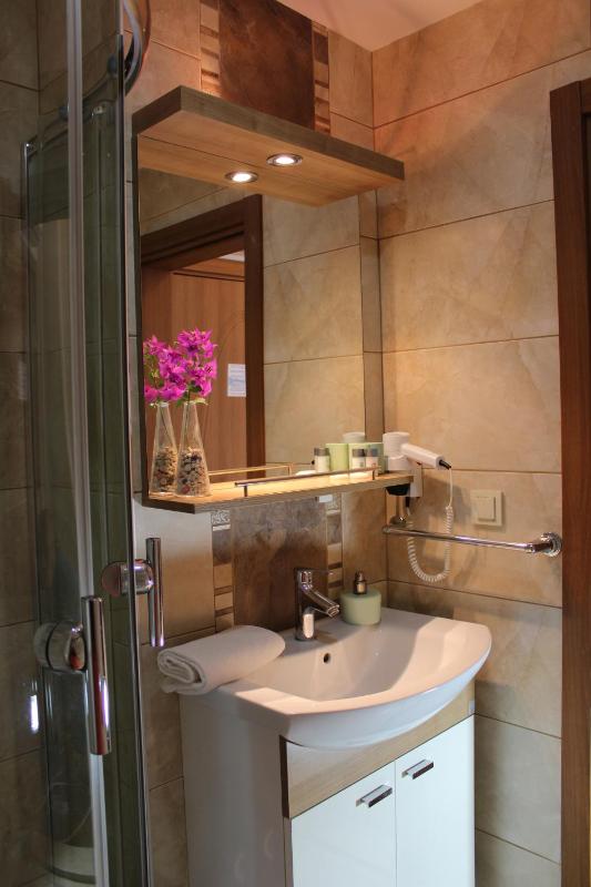 Superior Double Room with Side Sea View image 3