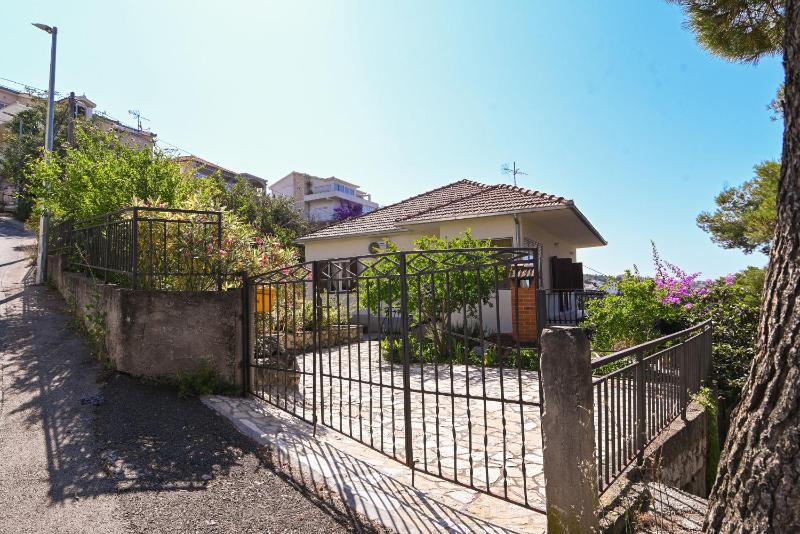 Apartment Katica - image 16
