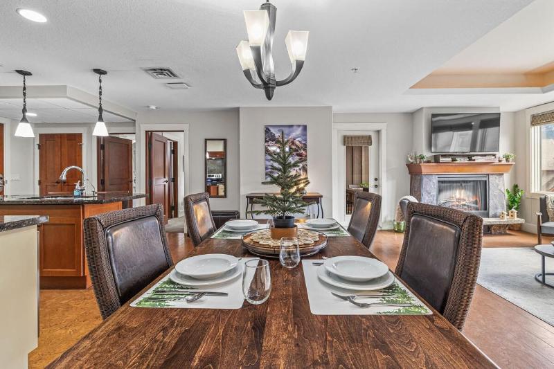 Luxury Rockies Retreat 1BR with Views - image 33