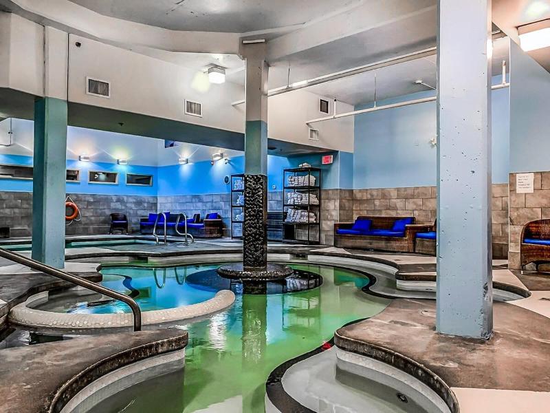 Luxury Rockies Retreat 1BR with Views - image 12