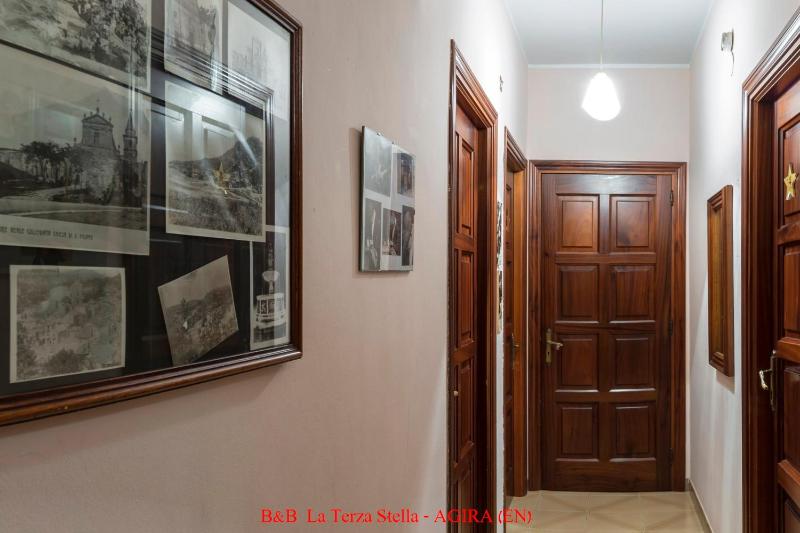 Quadruple Room with Balcony image 4