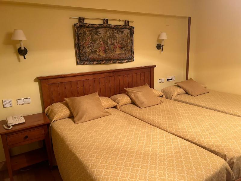 Triple Room image 4