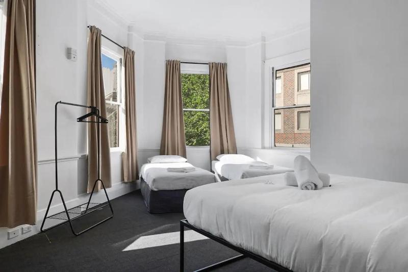 Standard Family Room with Shared Bathroom image 4