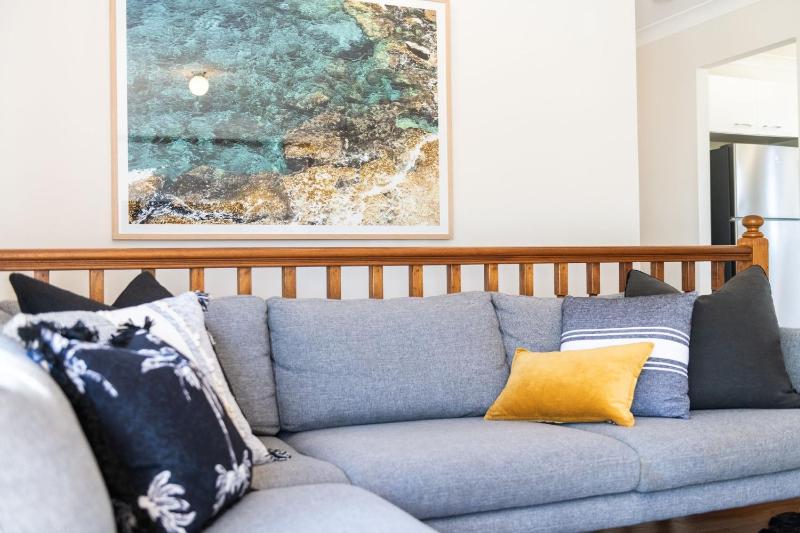Palm House Vincentia by Book Jervis Bay Linen Walk 2 Beach WiFi - image 43