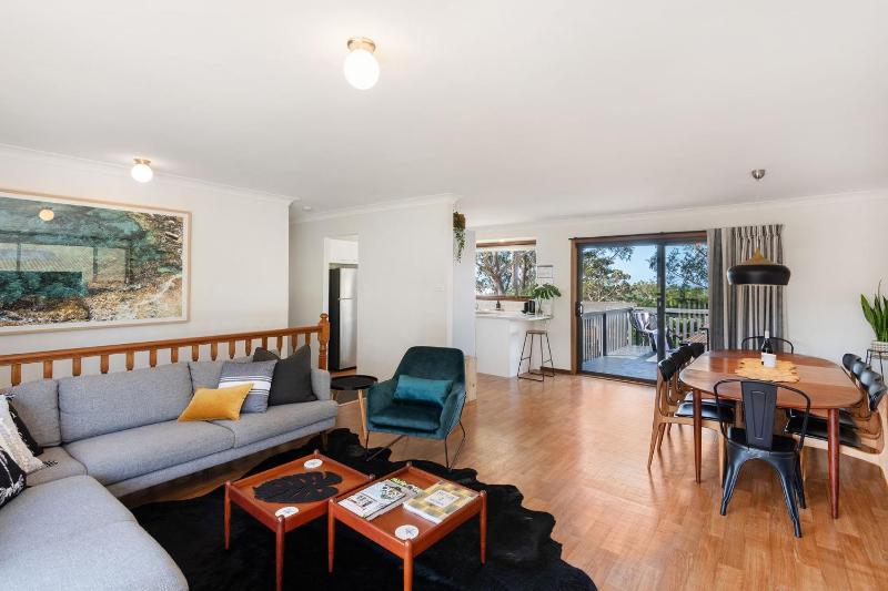 Palm House Vincentia by Book Jervis Bay Linen Walk 2 Beach WiFi - image 41
