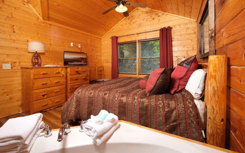 Bear Retreat・Dogs Welcome・Game Room・Hot Tub・Community Pool Access - image 45