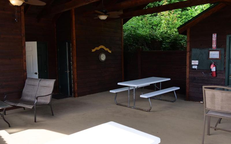 Bear Retreat・Dogs Welcome・Game Room・Hot Tub・Community Pool Access - image 22