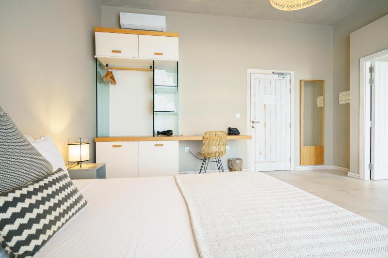 King Room - Disability Access image 3