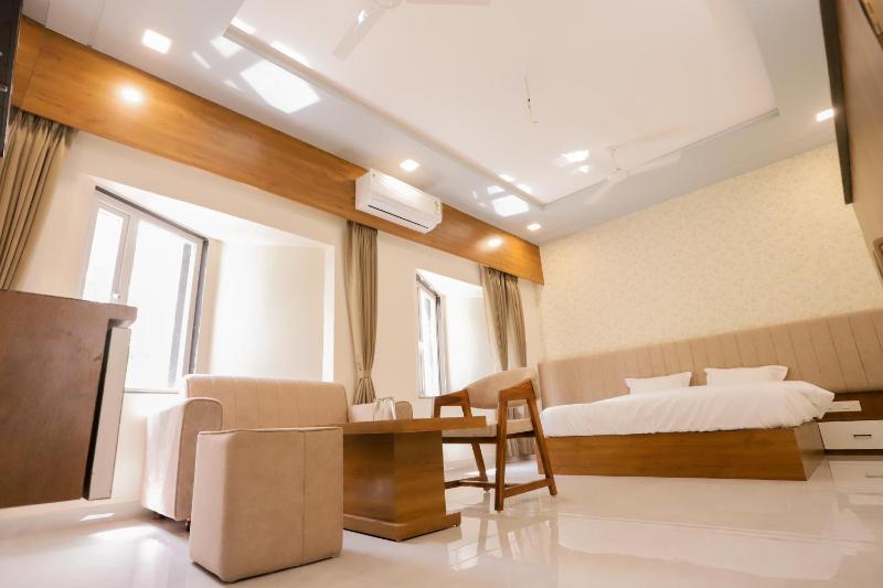 Hotel Indra Palace - image 10