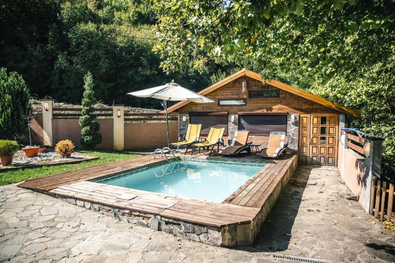Holiday Home with Mountain View image 4