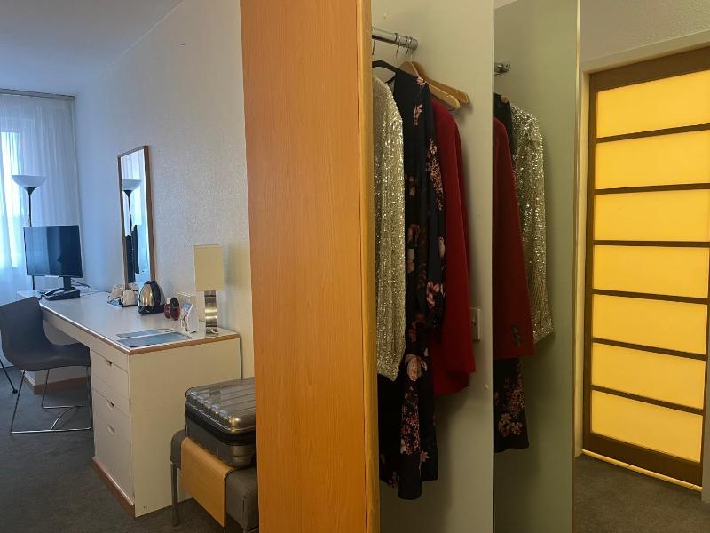 Standard Double Room image 2