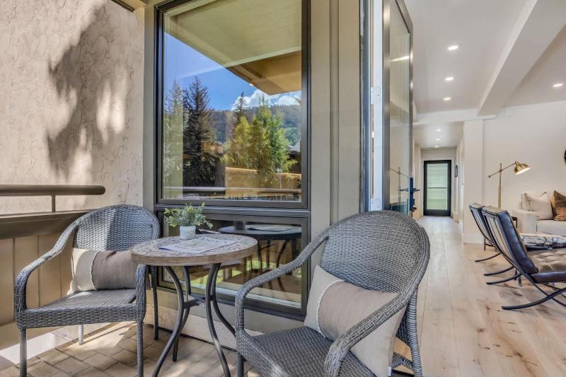 Modern 2 BR in Aspen Core Walk Everywhere - image 35