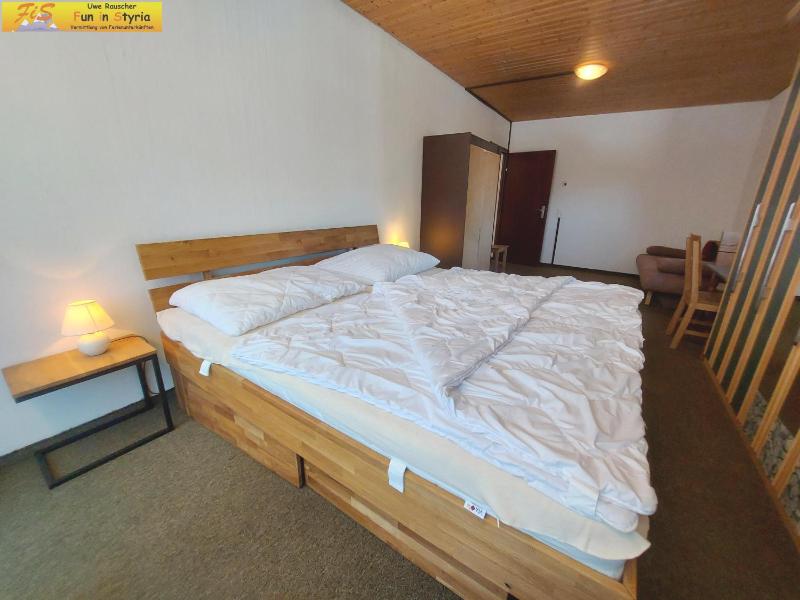 Apartment with Mountain View image 3