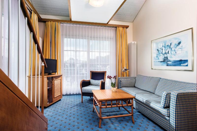 Junior Suite with Balcony - Sea Side image 1