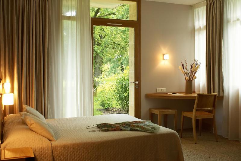 Double Room - Disability Access image 4