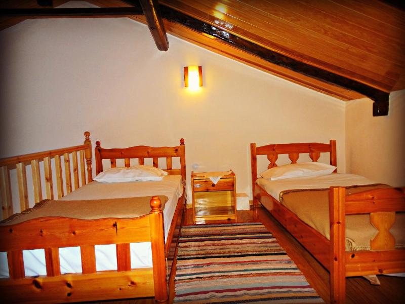 Double or Twin Room with Side Sea View image 3