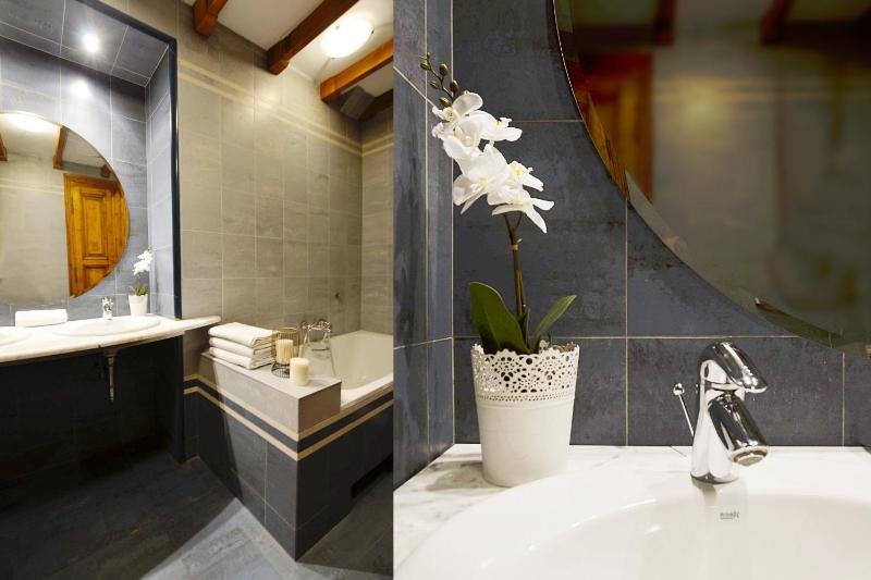 Four-Bedroom Apartment - Gertrudy Street image 2