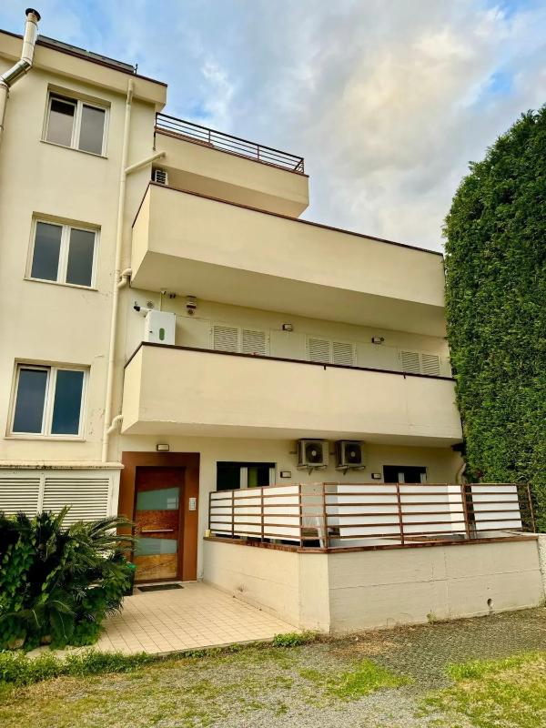 Cozy Studio in Salerno - 20 m² with Terrace - image 3