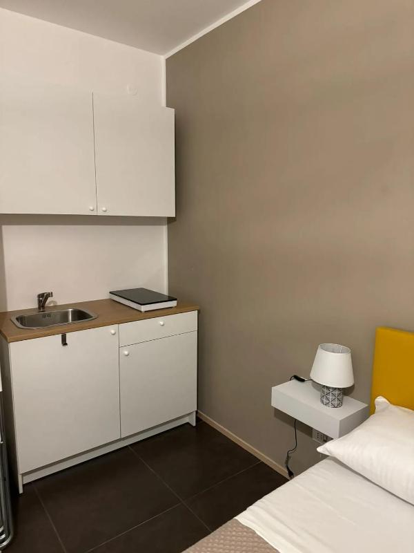 Cozy Studio in Salerno - 20 m² with Terrace - image 9