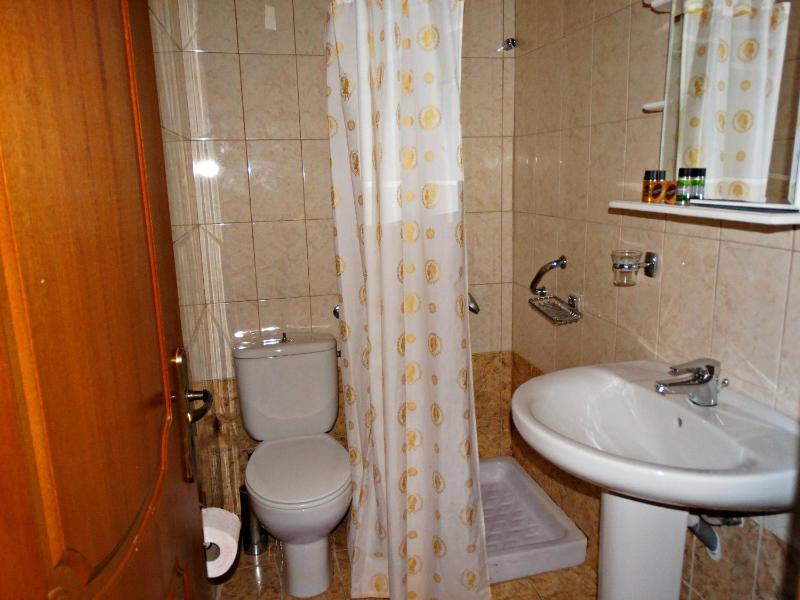 Double Room with Sea View image 3