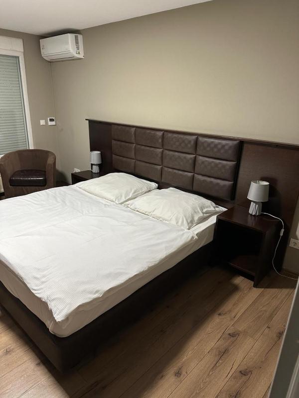 Double Room image 2