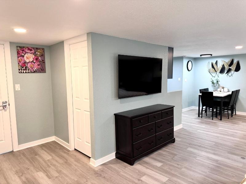 One-Bedroom Family Apartment image 2