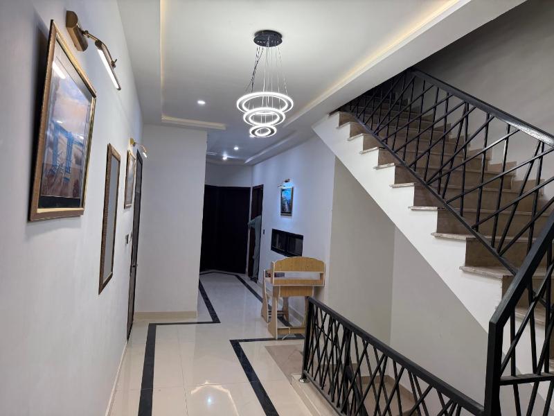 The Sapphire Suites - image 16