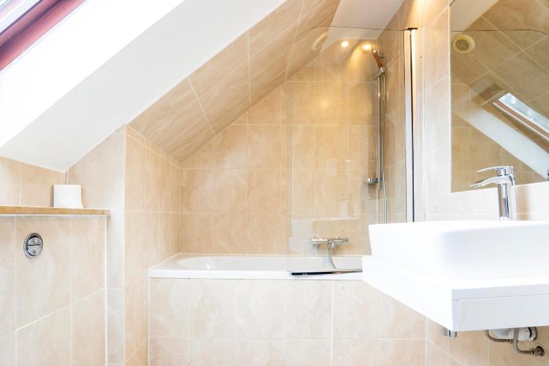 Triple Room image 2
