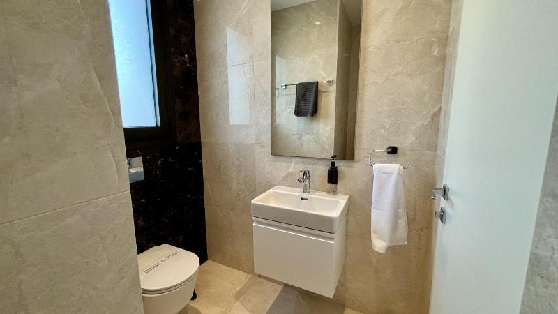 Oxford House Apt by TrulyCyprus - image 16
