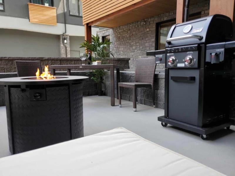 Le Bucheron Stunning Spring Creek Luxury condo - image 24