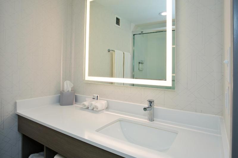 Standard Room image 1