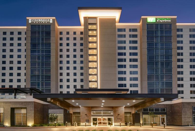 Staybridge Suites Houston Galleria Area By IHG - image 46