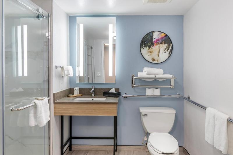 Country Inn & Suites by Radisson Savannah Airport GA - image 32