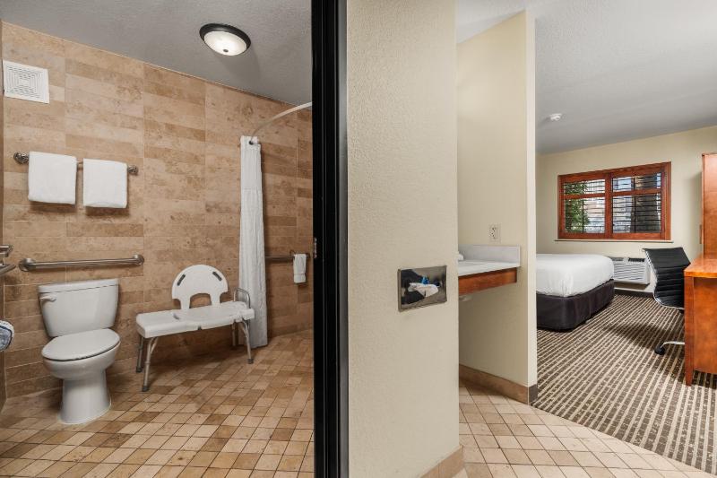 King Room - Disability Access/Non-Smoking
