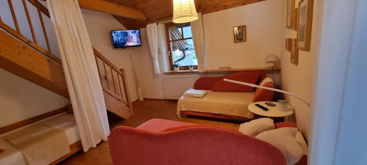 One-Bedroom Apartment with Balcony image 2