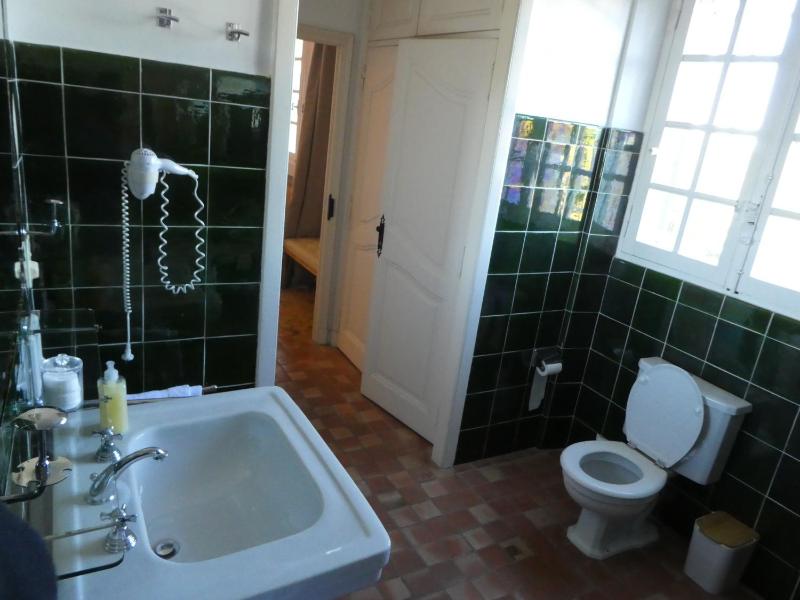 Double Room with Garden View image 3