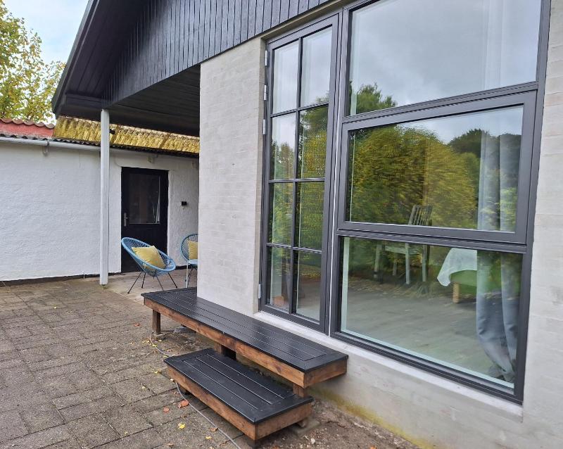 Apartment with Terrace image 4
