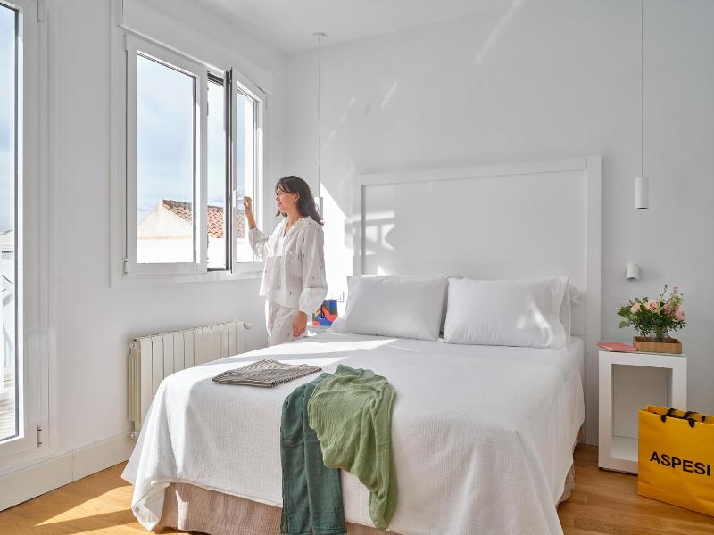 Four-Bedroom Holiday Home image 2