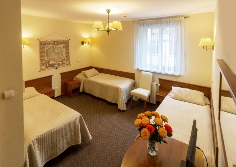 Quadruple Room image 1