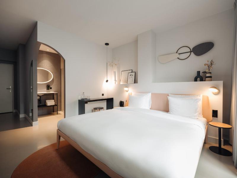 Big Double Room image 2